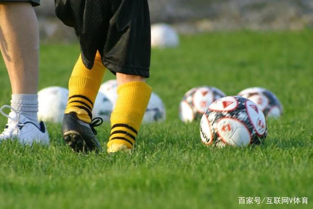 胡明轩21分广东加时胜北控 周琦15+10徐杰15分